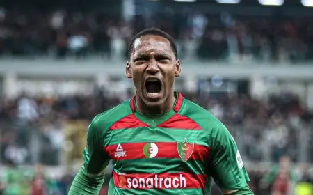 المولودية يهزم الهلال ويزيد من حدة المنافسة في دوري أبطال إفريقيا