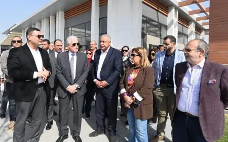 وزير الإسكان ومستشار الرئيس يتفقدان تقدم مشروع حدائق تلال الفسطاط في القاهرة
