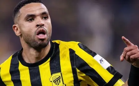 النصيري وعوار يقودان الاتحاد للتفوق على الغرافة في الشوط الأول