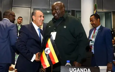 وزير الخارجية يعزز التعاون الثنائي وينسق إقليمياً بلقاء وزير الشئون الخارجية الأوغندي