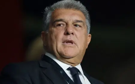 برشلونة يقترب من الإفلاس مع عجز 450 مليون يورو وتضخم الرواتب الهائل