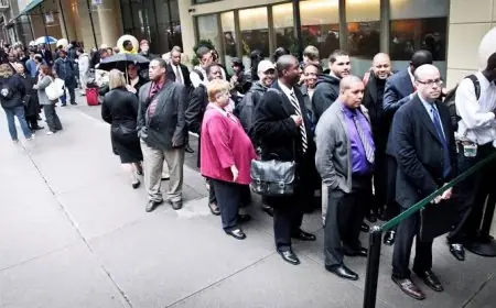 تراجع محدود في طلبات إعانة البطالة الأمريكية يبرز استقرار سوق العمل