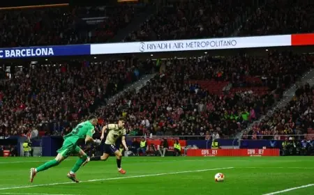 هل كانت حالة ملعب متروبوليتانو وراء هدف أتلتيكو الأول؟