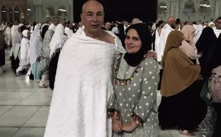 صور جديدة لزوجة حسام حسن برفقته خلال أداء مناسك العمرة