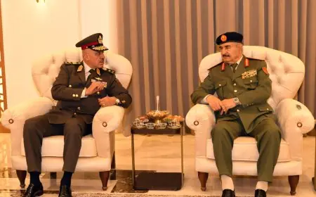 عودة الفريق أحمد خليفة إلى الوطن بعد زيارته الرسمية لليبيا