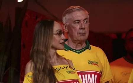 كارلو أنشيلوتي يكشف الفارق بين أداء فينيسيوس مع منتخب البرازيل وريال مدريد