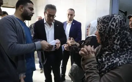 وزير الصحة يحيل فريق تمريض الرعاية المركزة للتحقيق خلال زيارته لمستشفى السلام التخصصي