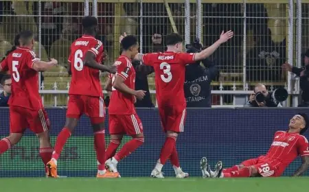 نوتنغهام فورست يتألق تحت قيادة مدربه الجديد وينتصر على فنربخشة في ملحق الدوري الأوروبي