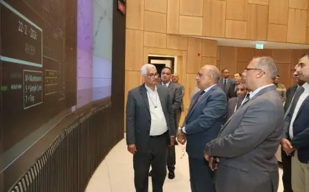 وزير الكهرباء يتابع جودة التغذية الكهربائية في رمضان خلال جولته بالمركز القومي للتحكم في الطاقة