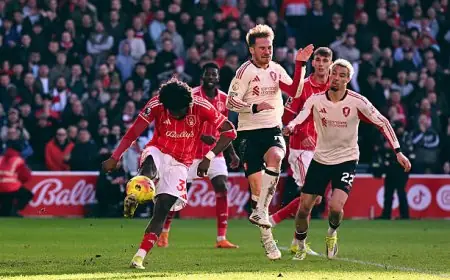 ليفربول يحقق انتصارًا مثيرًا على نوتنجهام فورست في الدوري الإنجليزي الممتاز