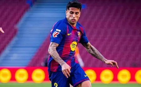 كانسيلو يشيد بأدائه في أفضل مباراة له بعد العودة لبرشلونة