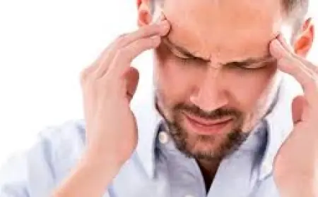 تعرف على تحذيرات حسام موافي بشأن الصداع الصباحي المتكرر وكيف يشير إلى مشكلات صحية أخرى