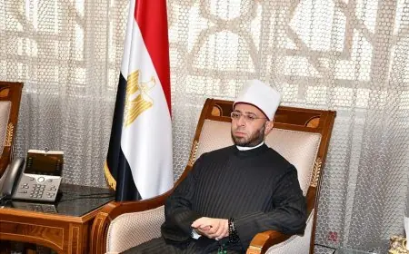 وزير الأوقاف يقدم تعازيه في وفاة العلامة الفقيه الدكتور محمد حسن هيتو