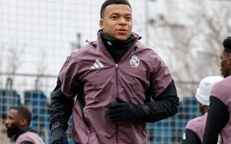 إصابة الركبة تبعد مبابي عن ريال مدريد لفترة كما يعلن أربيلوا