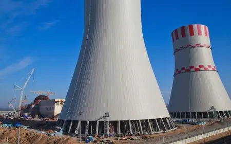 وزير خارجية عمان يناقش المقترحات الإيرانية حول البرنامج النووي مع ويتكوف وكوشنر