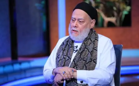 علي جمعة يوضح: صلاة المرأة في المنزل أم في المسجد.. أيهما الأفضل؟