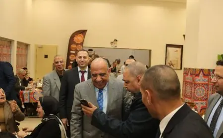 وزير الكهرباء يعلن عن خطوات لتحسين بيئة العمل وتسريع إنجاز المهام للعاملين بالقطاع