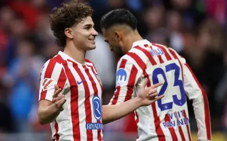 ديكو يوضح حقيقة مفاوضات برشلونة مع خوليان ألفاريز