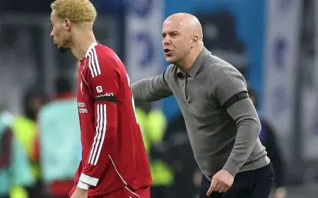 مدرب سلوت يفضح السر وراء نقطة ضعف المهاجم الفرنسي