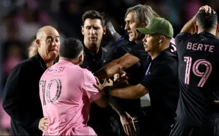 مشجع يثير الجدل باقتحام الملعب واصطدامه بميسي في مباراة ودية لإنتر ميامي