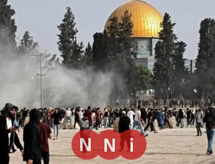 عشرات المستوطنين يقتحمون باحات المسجد الأقصى في تصعيد جديد