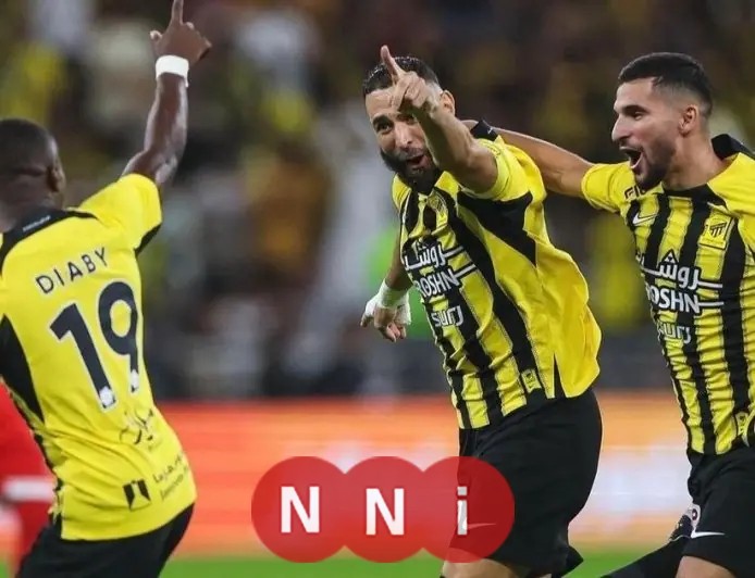 كريم بنزيما يحسم الجدل ويعيد متابعة حسام عوار على إنستغرام