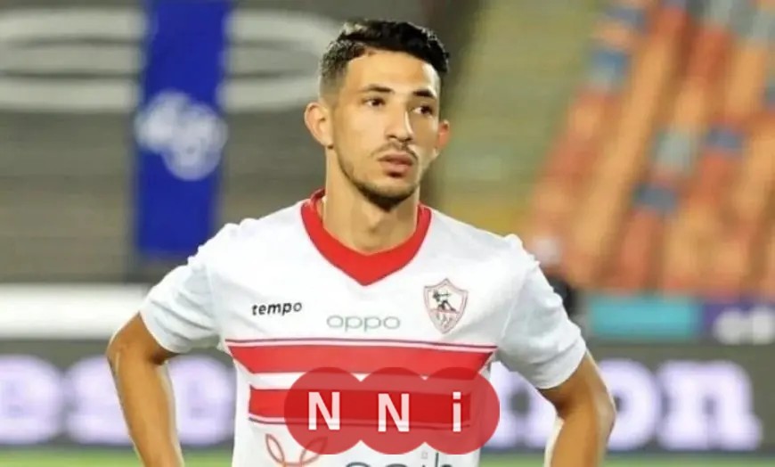 أحمد فتوح يشجع الزمالك في مواجهة المصري من مدرجات ملعب السويس