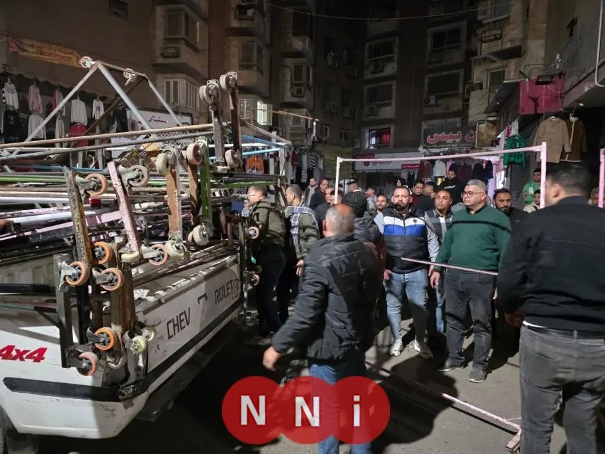 الجيزة تتصدى للإشغالات وتزيل تعديات الباعة الجائلين من شارع العريش