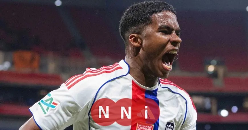 قذيفة رائعة من إندريك تقود ليون للتأهل لربع نهائي كأس فرنسا