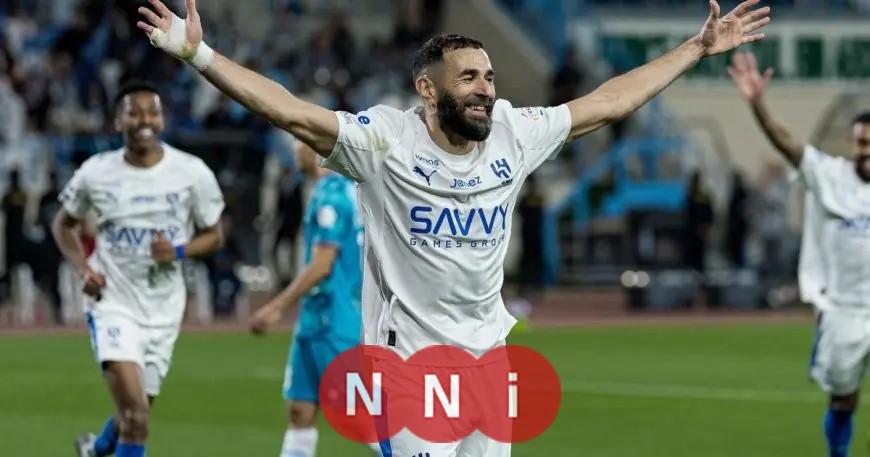 كريم بنزيما يشيد بجماهير الهلال بعد الانتصار على الأخدود