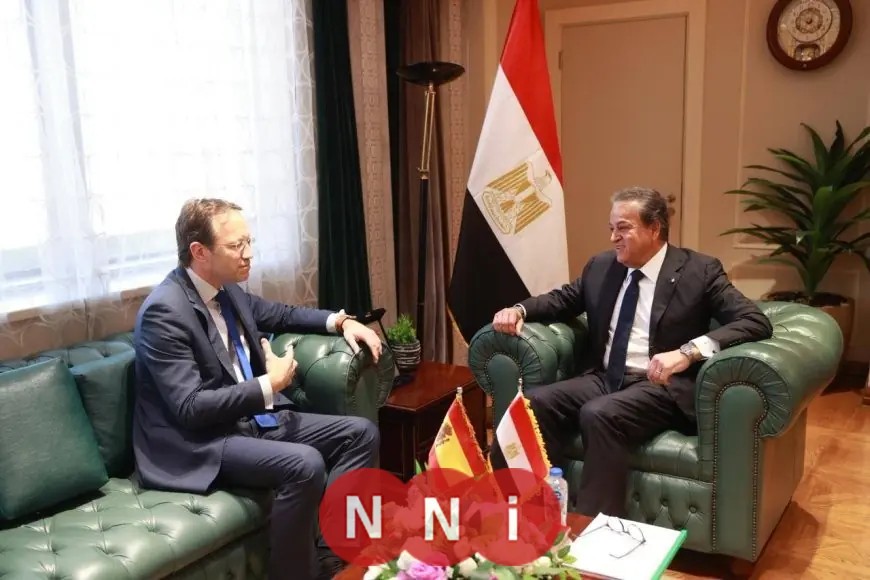 وزير الصحة يلتقي بالسفير الإسباني لتعزيز التعاون الصحي المشترك