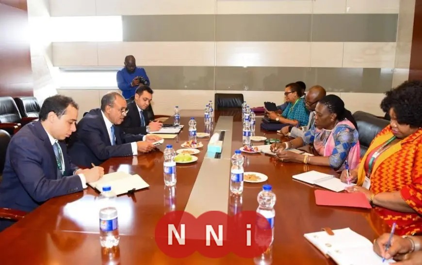 وزير الخارجية يجتمع مع مفوضة الصحة والتنمية الاجتماعية بالاتحاد الأفريقي لتعزيز التعاون المشترك