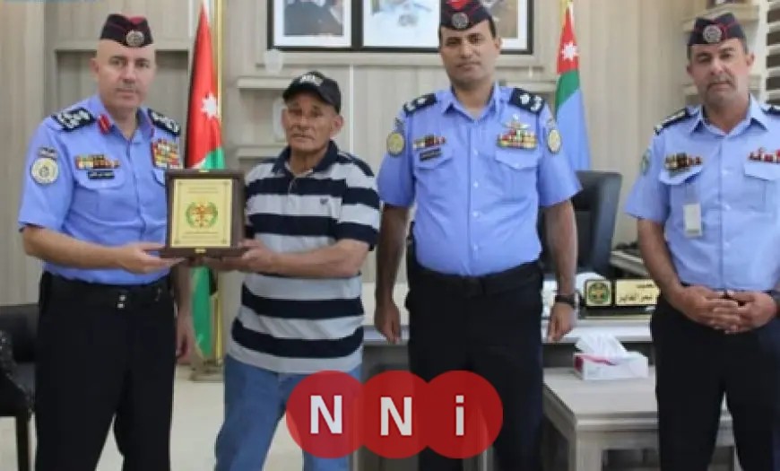 الأردن يكرم مواطنًا مصريًا من أسيوط لأمانته ويهديه رحلة عمرة