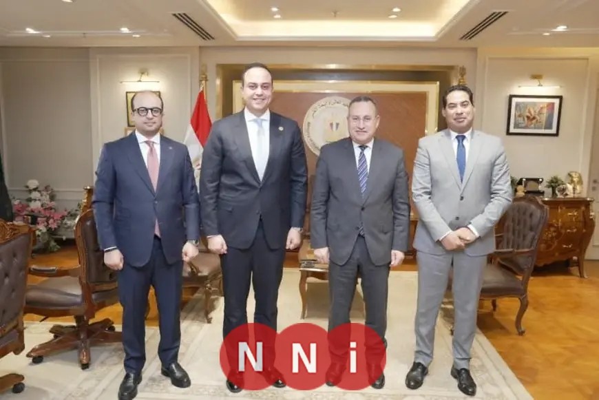 وزير التعليم العالي يلتقي رئيس هيئة الرعاية الصحية لتعزيز الشراكة مع منظومة التأمين الصحي الشامل