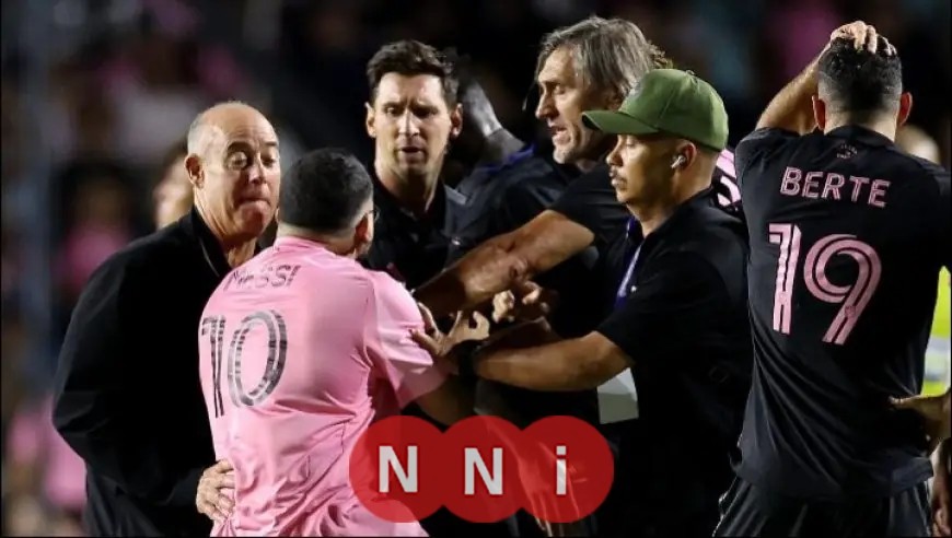 مشجع يثير الجدل باقتحام الملعب واصطدامه بميسي في مباراة ودية لإنتر ميامي