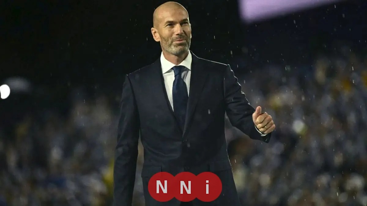 زيدان يختار فريقاً تدريبياً منيعاً لقيادة فرنسا