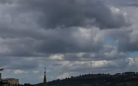 إيران تصعّد المواجهة بإطلاق دفعة صواريخ ضخمة نحو إسرائيل