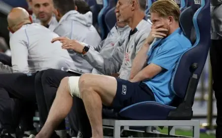 عودة دي بروين للملاعب: نجم نابولي ينضم للتدريبات بعد غياب 128 يوماً