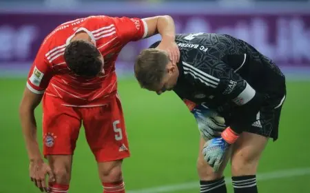 إصابة مانويل نوير بعد مباراة بايرن ميونخ ومونشنجلادباخ تربك حسابات البافاري