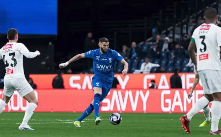 كريم بنزيما يتألق في صدارة تشكيلة الجولة 25 للدوري السعودي رغم غياب النجوم في ديربي جدة