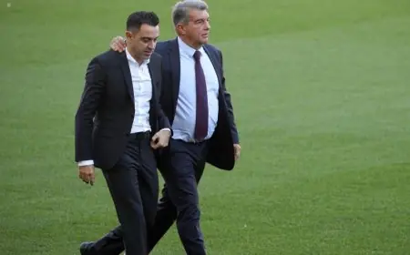 لابورتا ينتقد تشافي: الألم يتضاعف لفوز فليك بنفس اللاعبين الذين فشلوا مع تشافي