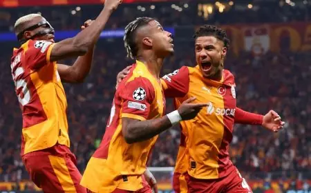 هدف لامينا يقود غلطة سراي للتفوق على ليفربول في الشوط الأول