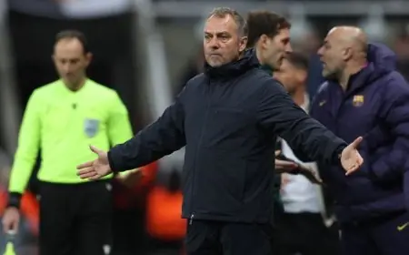 فليك يستعد لمواجهة نيوكاسل بإراحة 3 لاعبين في مواجهة إشبيلية