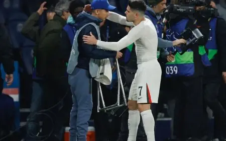نيتو يقدم اعتذارا 30 مرة لجامع الكرات بعد دفعه في مباراة باريس سان جيرمان
