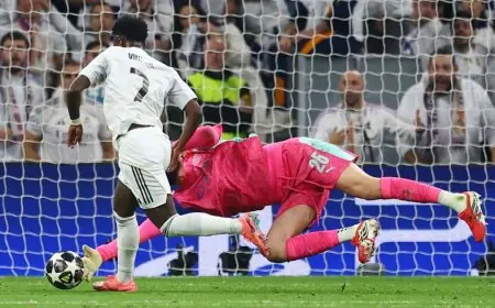 دوناروما يكشف عن حديثه مع فينيسيوس قبل إهدار ركلة الجزاء