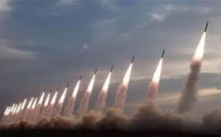 الدفاعات السعودية تحبط هجمات مكثفة بمسيّرات وصواريخ باليستية