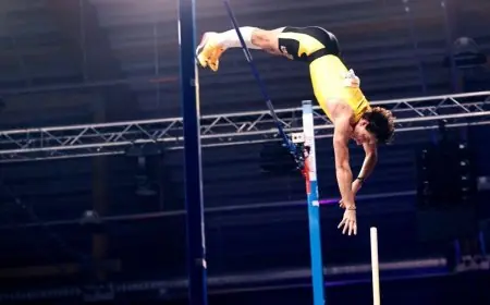 دوبلانتيس يتألق بتحطيم الرقم القياسي العالمي في القفز بالزانة للمرة الخامسة عشرة