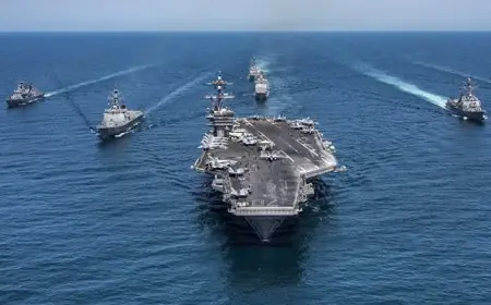 الحرس الثوري الإيراني يعلن استهداف الأسطول الأمريكي الخامس بصواريخ ومسيرات دقيقة