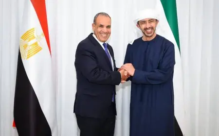 زيارة وزير الخارجية للإمارات الشقيقة وعقد جلسة مباحثات هامة مع نظيره الإماراتي