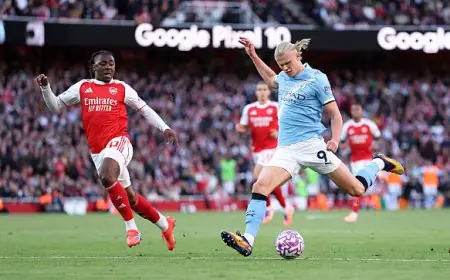 مواجهة حاسمة بين مانشستر سيتي وأرسنال في نهائي كأس الرابطة الإنجليزية